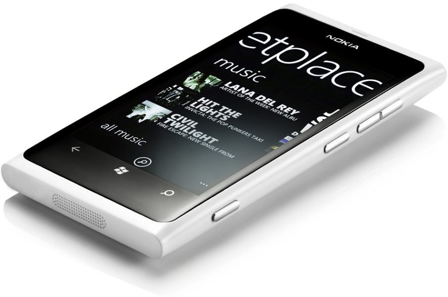 White Nokia Lumia 800